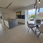 D&d Apartment *
