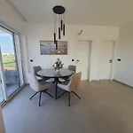 D&d Apartment