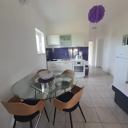 Apartment D&d