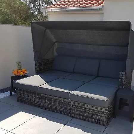 D&d Διαμέρισμα